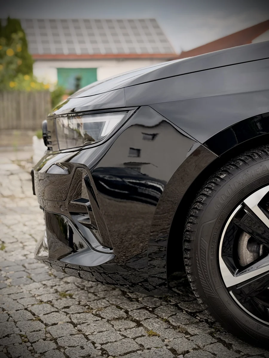 Volkswagen: Vorderflügel, Rad und Felge